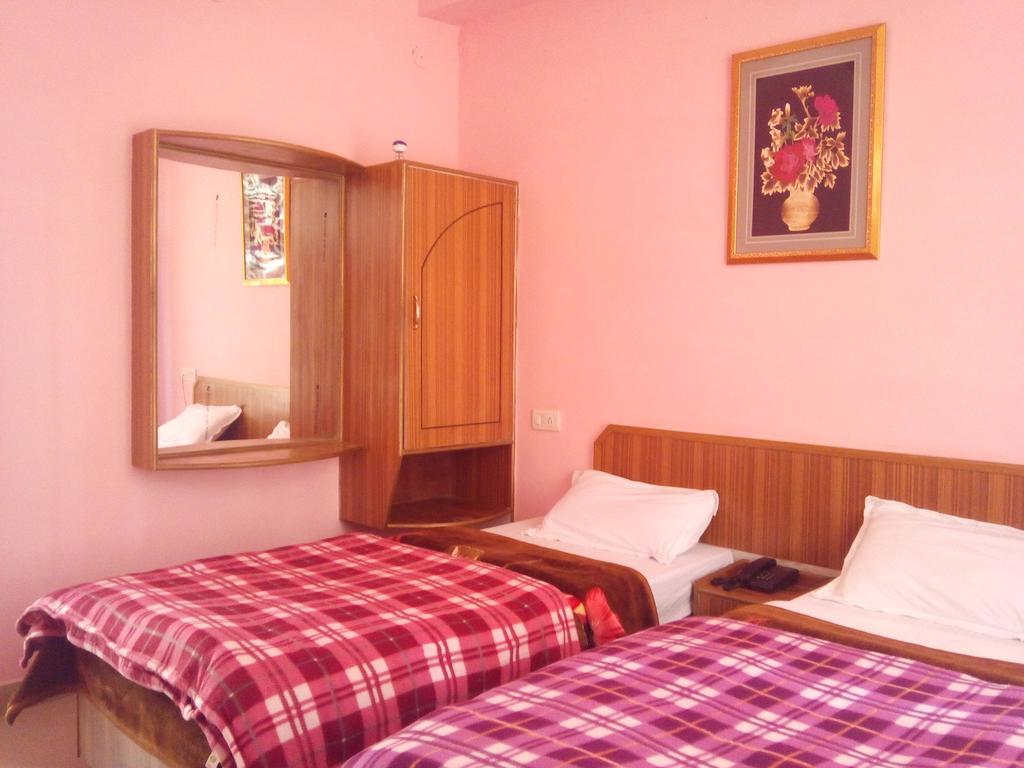 Hotel Kumar Residency Dharamshala Exterior foto