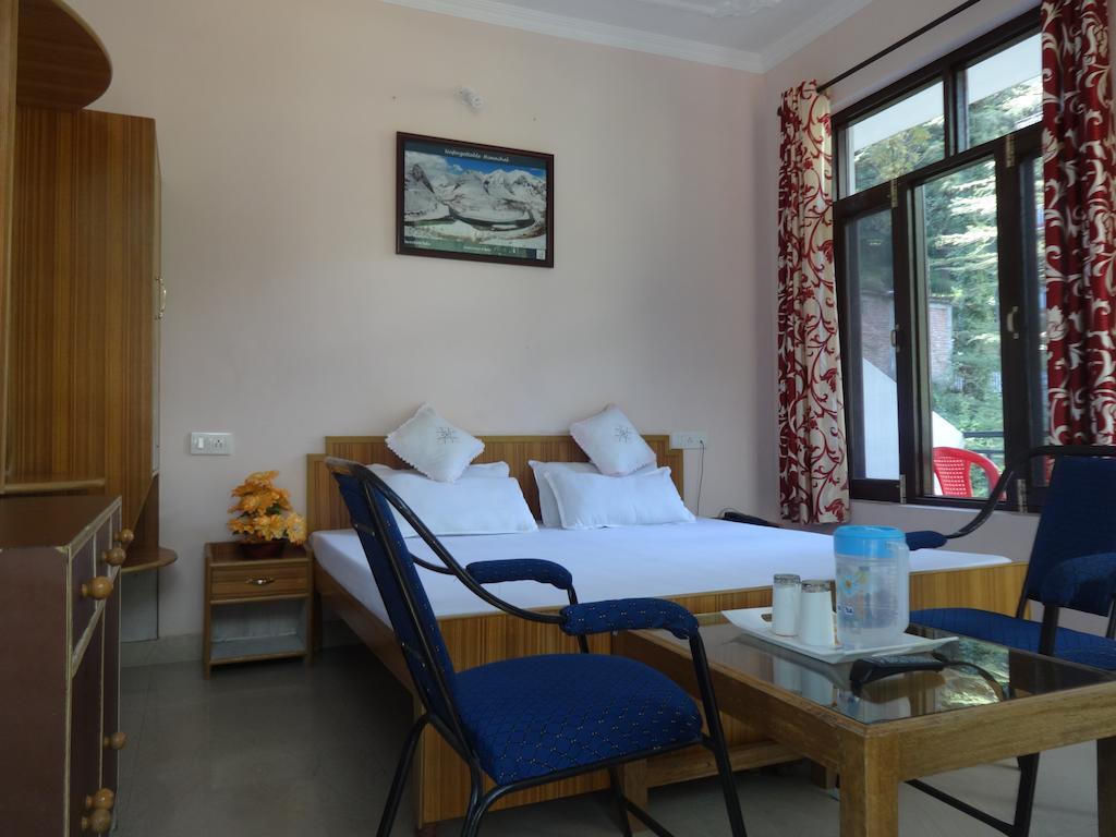 Hotel Kumar Residency Dharamshala Habitación foto